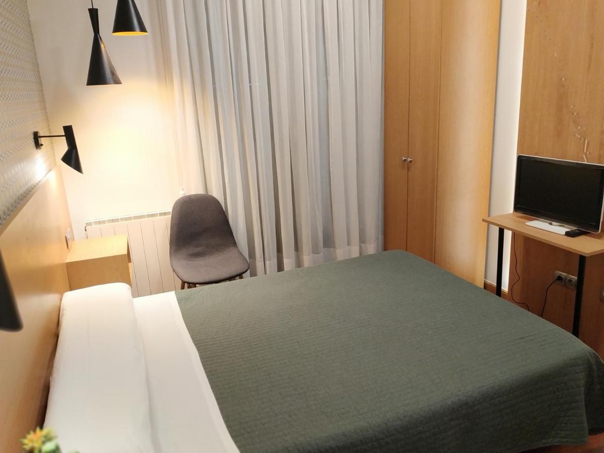 Roquefer Bilbao Central Rooms Exterior photo